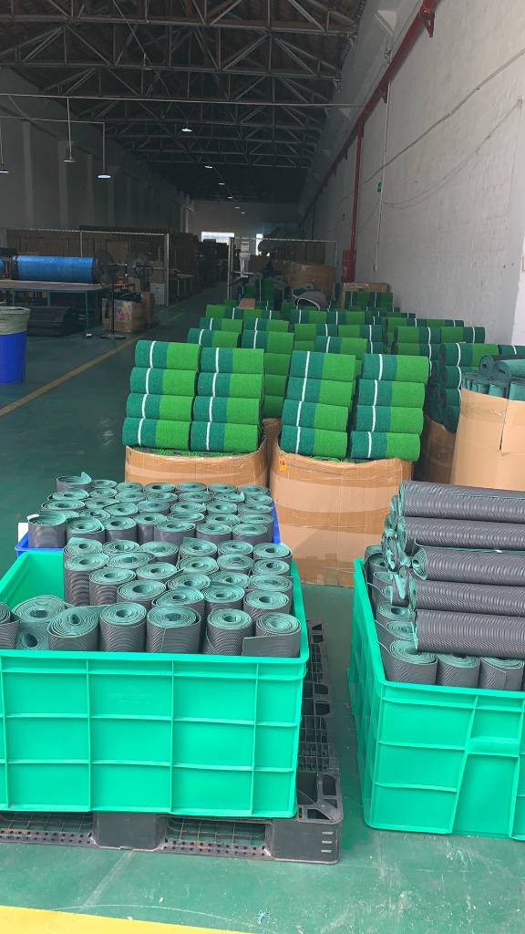 import_gazon_sintetic_china_2 Import gazon sintetic china